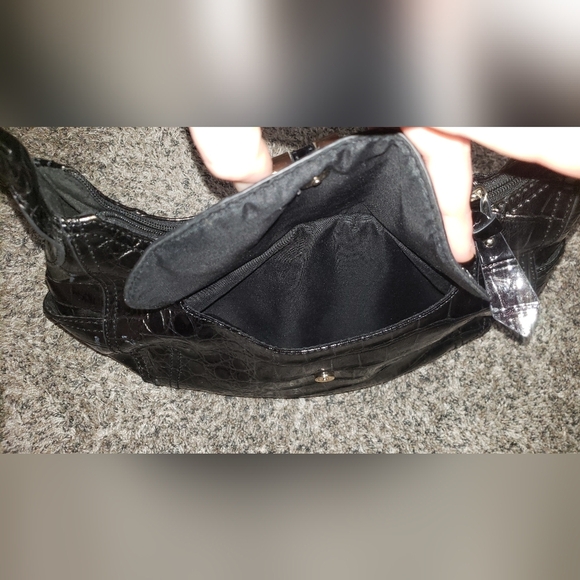 East 5th| Leather Crocodile-Embossed Shoulder Purse - Picture 2 of 8
